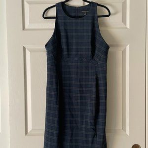 3/$25 Banana Republic Navy Plaid Midi Dress